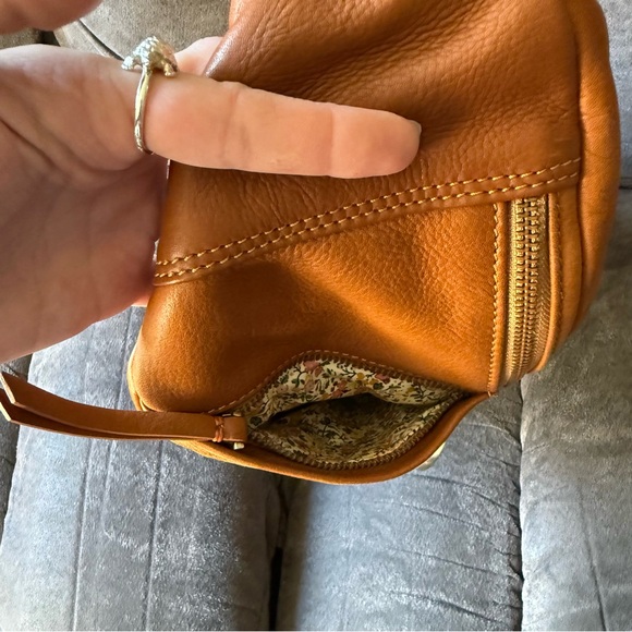 EUC Sapahn Dominique Sling Bag in Whiskey Raw Leather 🥃🤎 - Picture 7 of 15